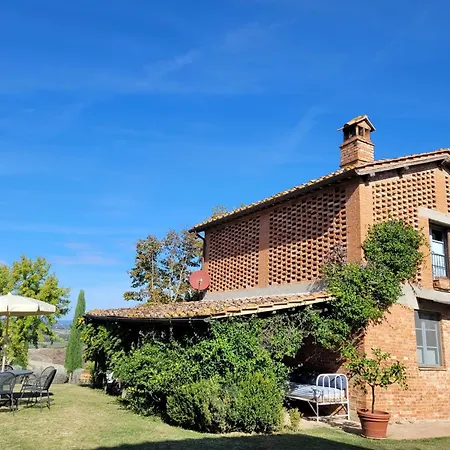 Holiday home Casa Vacanze Aurora Isola d'Arbia