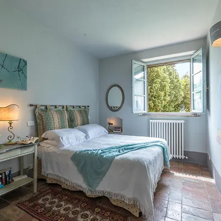 Casa Vacanze Aurora Holiday home Isola d'Arbia